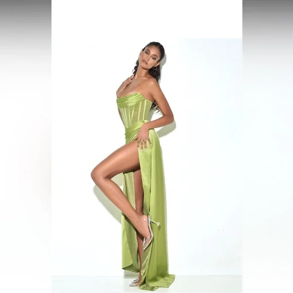NWT MISS CIRCLE - Prisa Lime High Slit Satin Corset Gown SIZE XS - Picture 4 of 7